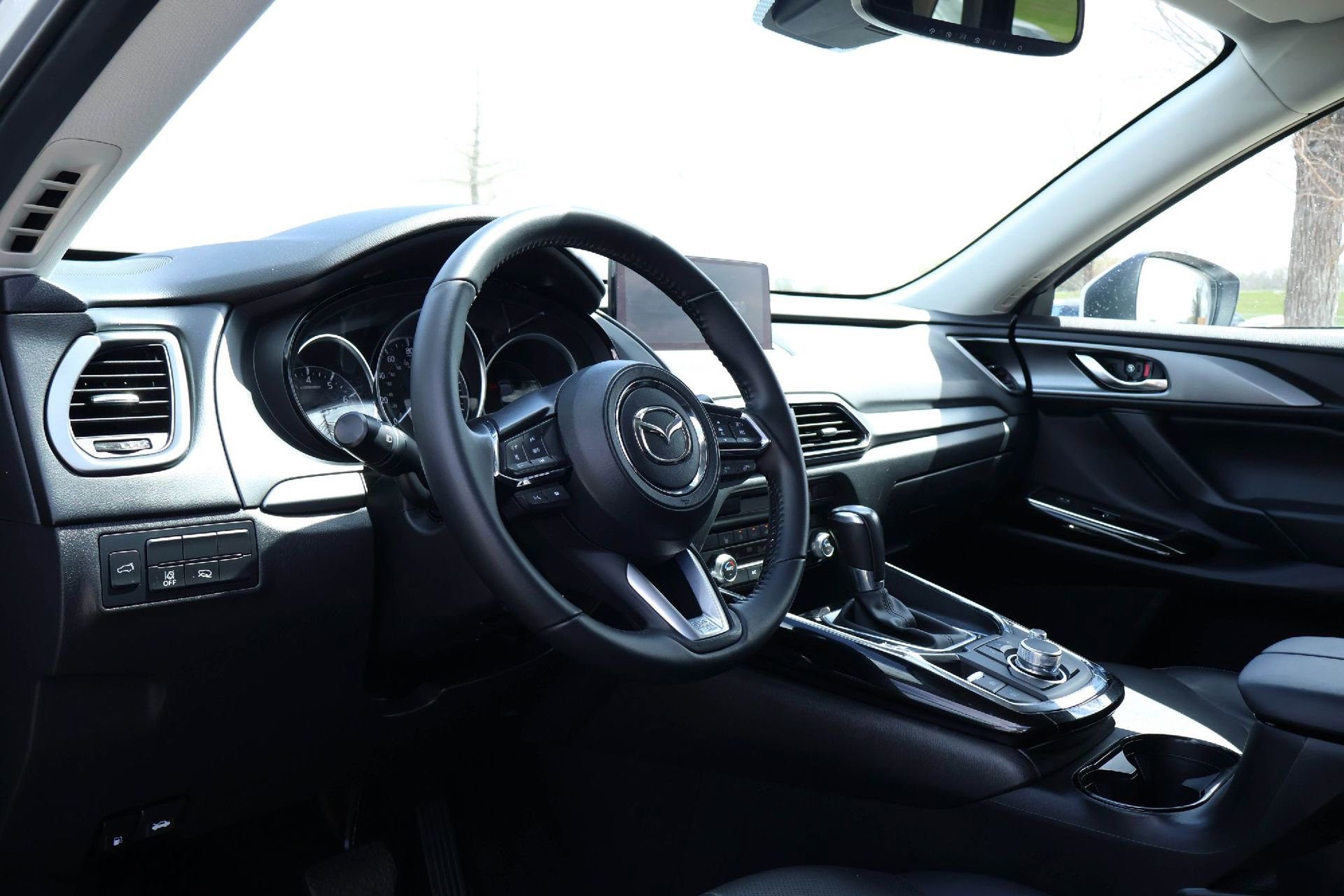 Used 2023 MAZDA CX-9 Touring image 2