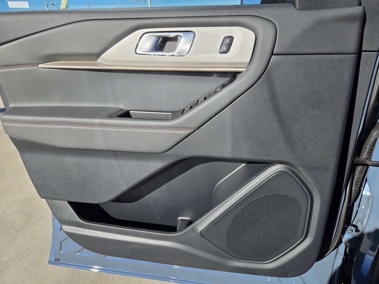 New 2026 Ford Explorer Active image 22