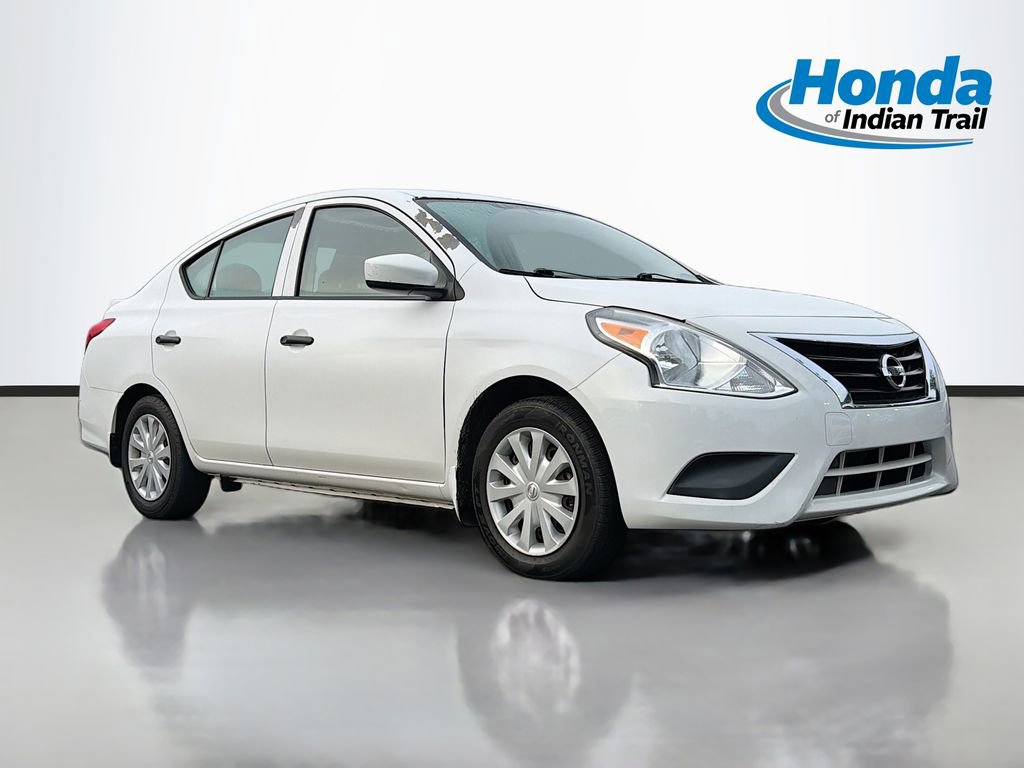 Used 2018 Nissan Versa S Plus image 1
