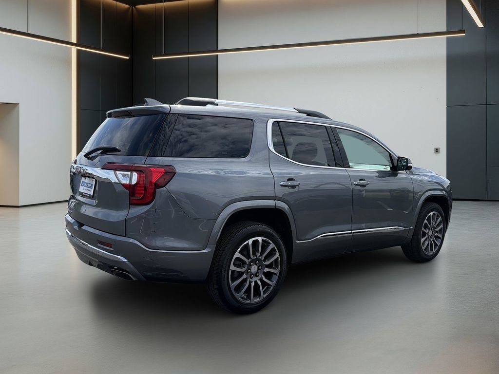 Used 2021 GMC Acadia Denali w/ Denali Technology Package FWD image 6