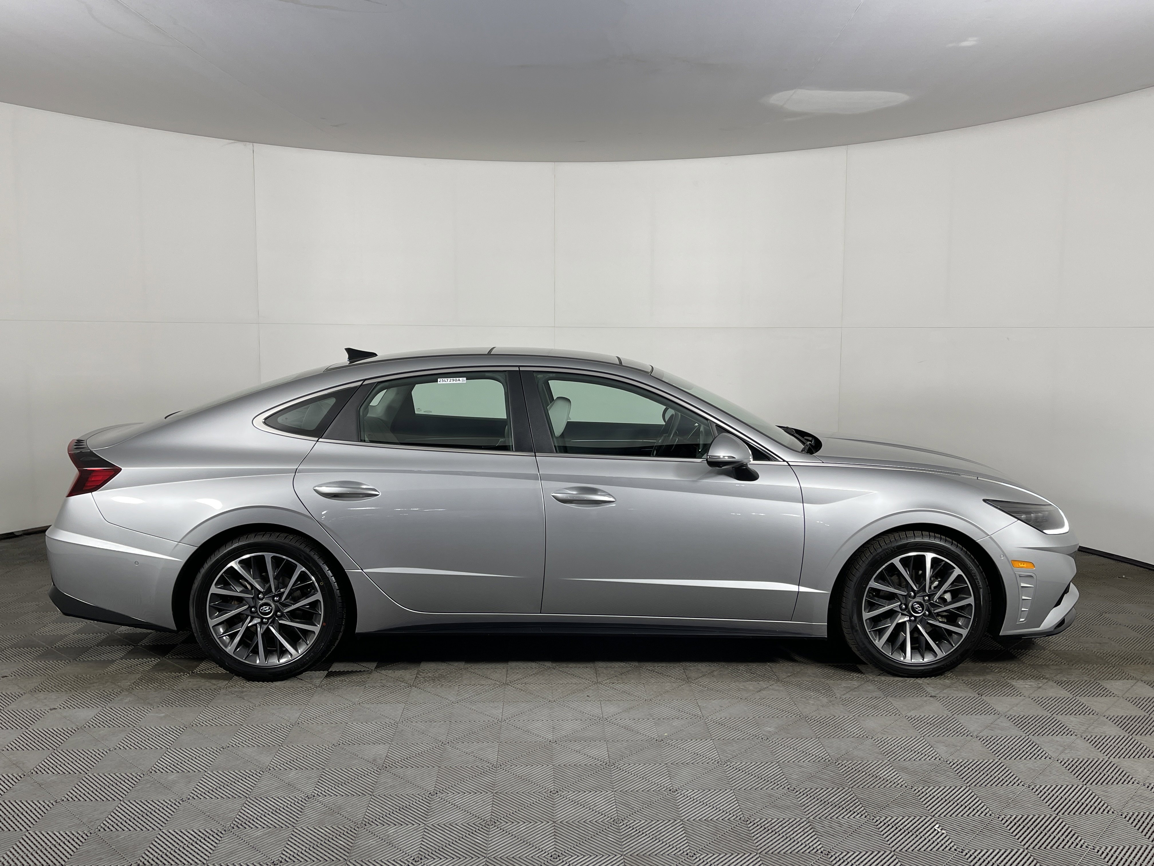 Used 2020 Hyundai Sonata Limited image 5