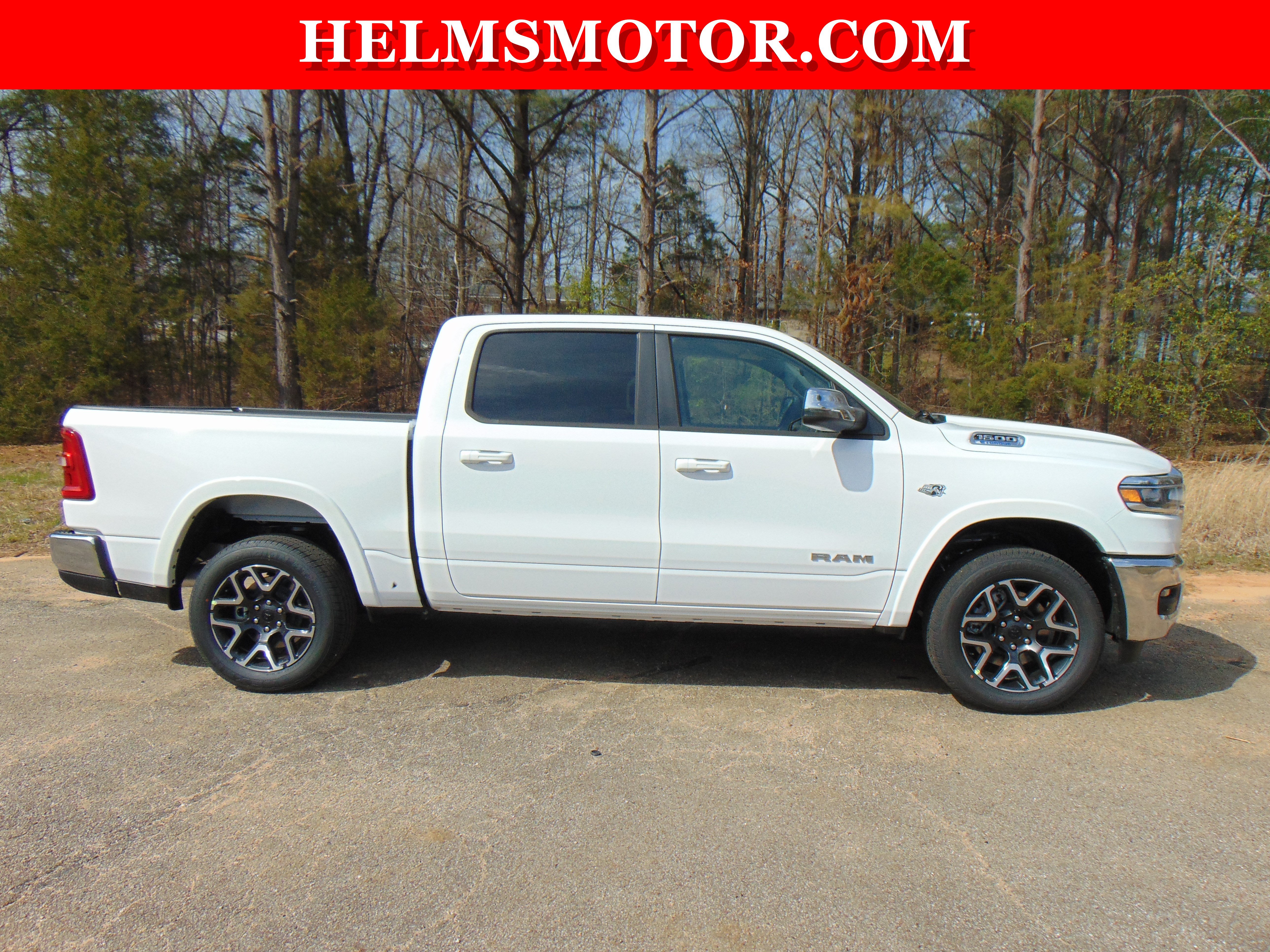 New 2026 RAM 1500 Laramie AWD/4WD image 12