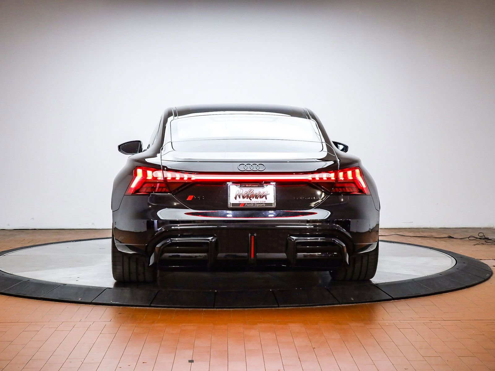 New 2026 Audi RS e-tron GT performance image 11