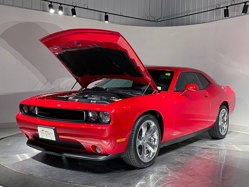 Used 2012 Dodge Challenger SXT Plus RWD image 39