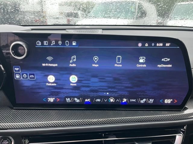 Used 2024 Chevrolet Traverse RS AWD/4WD image 36