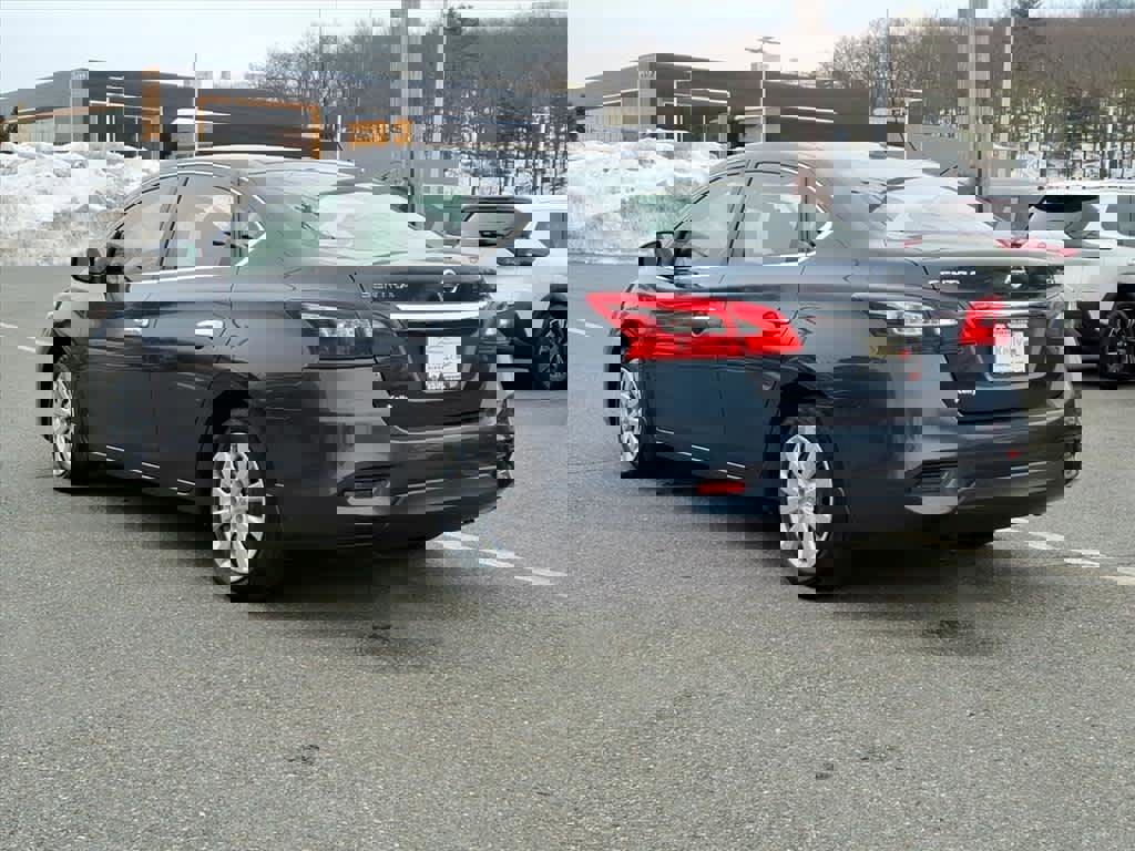 Certified 2017 Nissan Sentra SV image 6