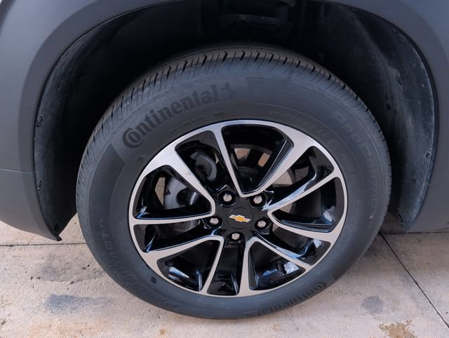 Used 2025 Chevrolet TrailBlazer LT AWD/4WD image 25