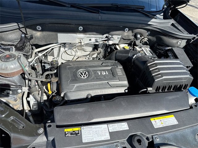 Used 2021 Volkswagen Atlas Cross Sport SE w/ Panoramic Sunroof Package image 25