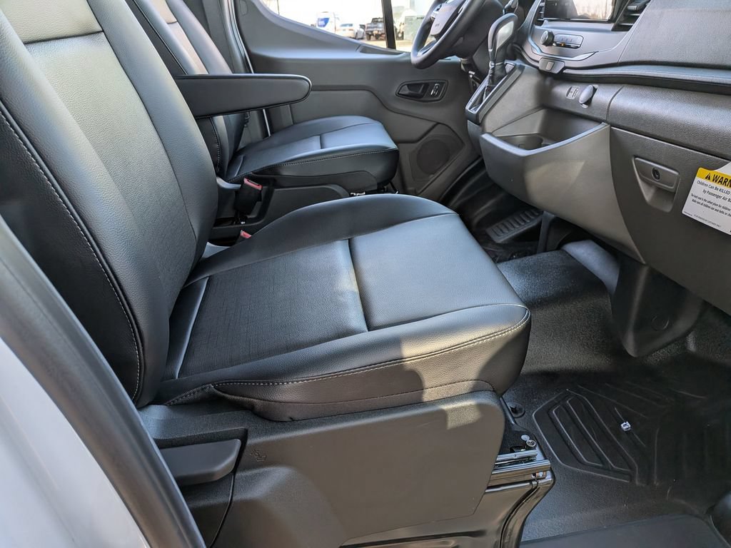 New 2026 Ford Transit 150 Low Roof w/ Load Area Protection Package RWD image 20