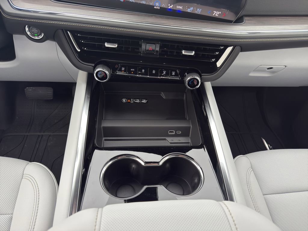 New 2026 Chevrolet Suburban Premier image 16