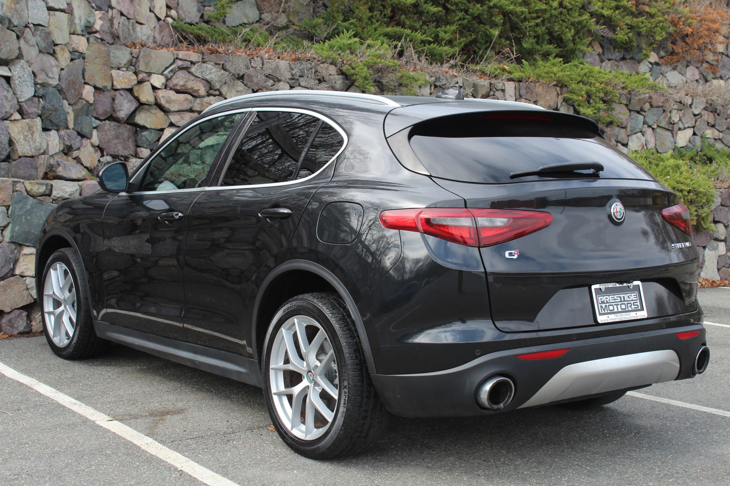 Used 2019 Alfa Romeo Stelvio Ti Lusso w/ Quick Order Package 22X Lusso AWD/4WD image 7