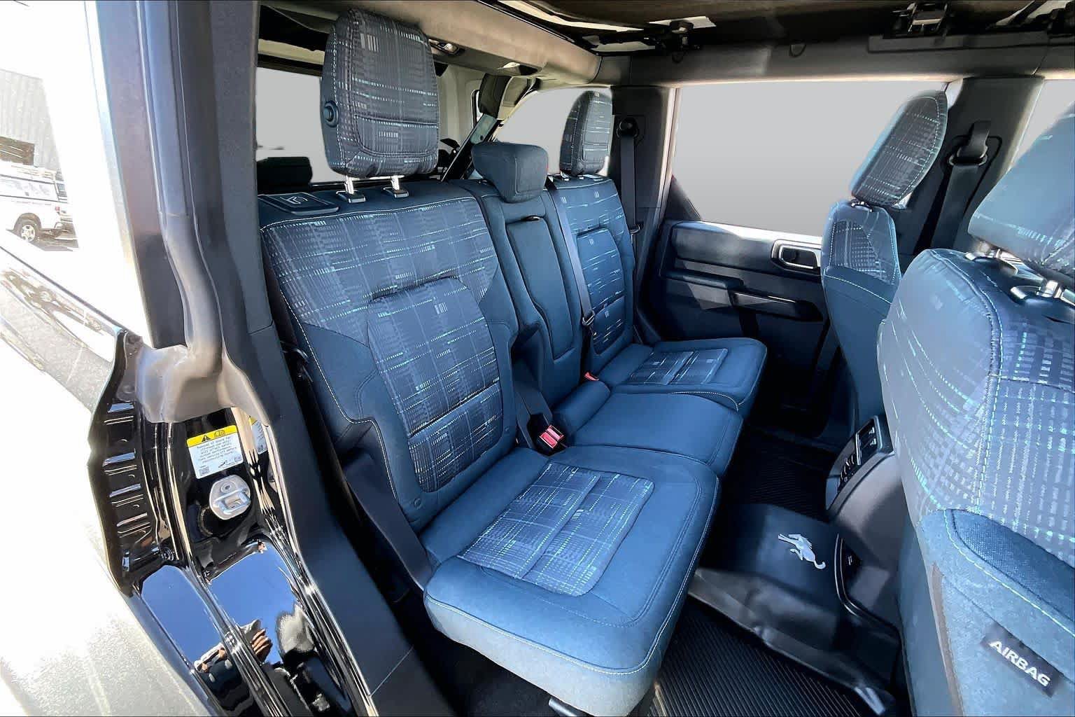 Used 2025 Ford Bronco Heritage Edition AWD/4WD image 19