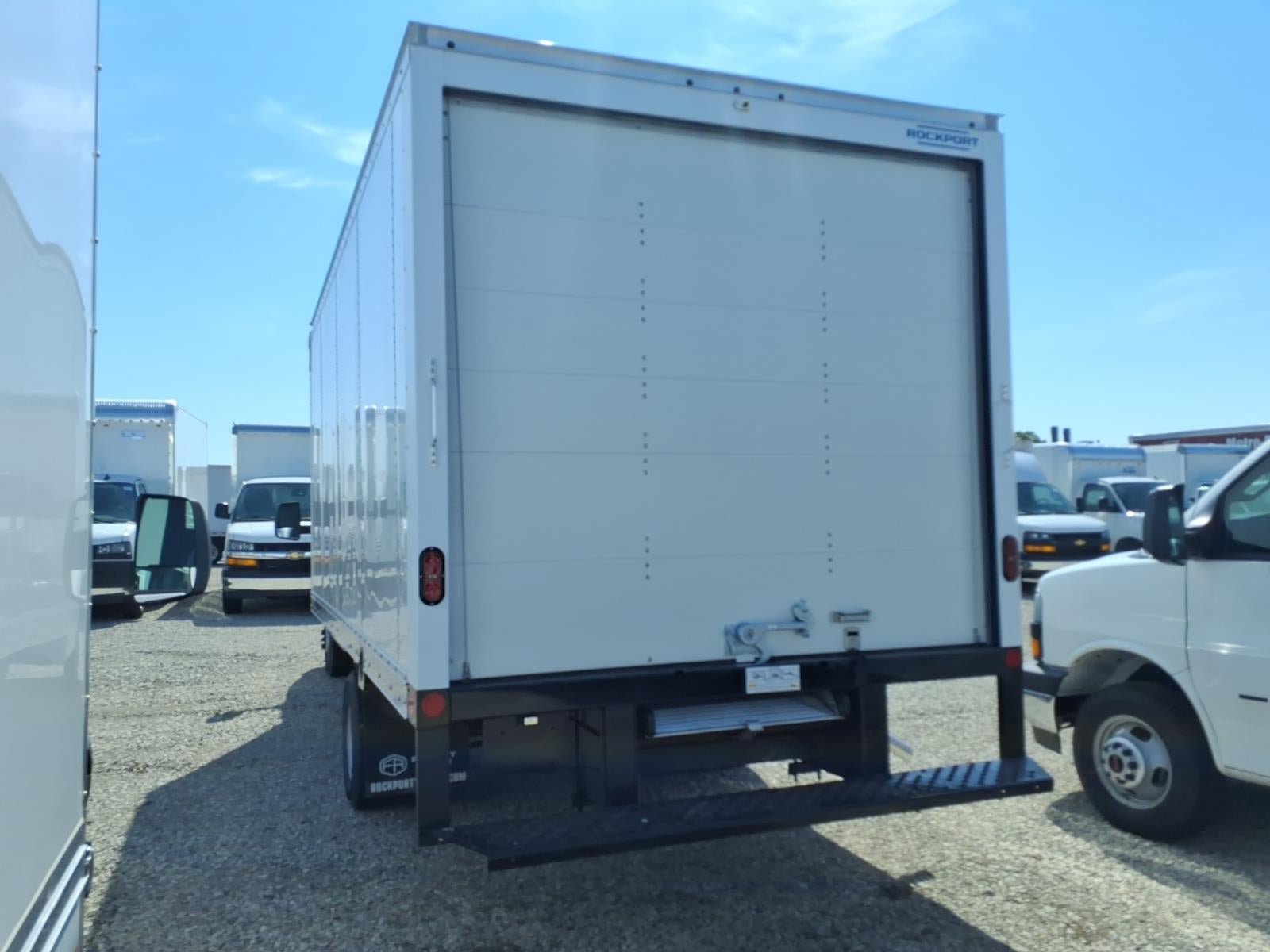 New 2026 Chevrolet Express 4500 w/ Power Convenience Package RWD image 6
