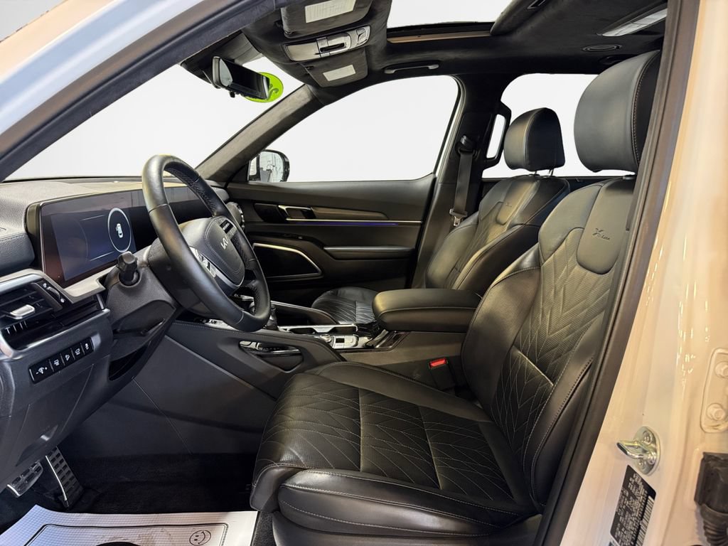 Certified 2025 Kia Telluride SX Prestige X-Line AWD/4WD image 12