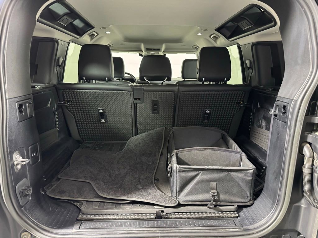 Used 2023 Land Rover Defender 110 S image 27