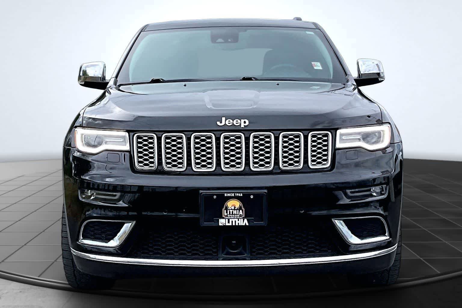 Used 2019 Jeep Grand Cherokee Summit AWD/4WD image 6