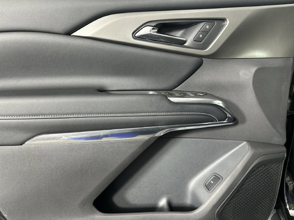 New 2027 Chevrolet Traverse LT AWD/4WD image 23