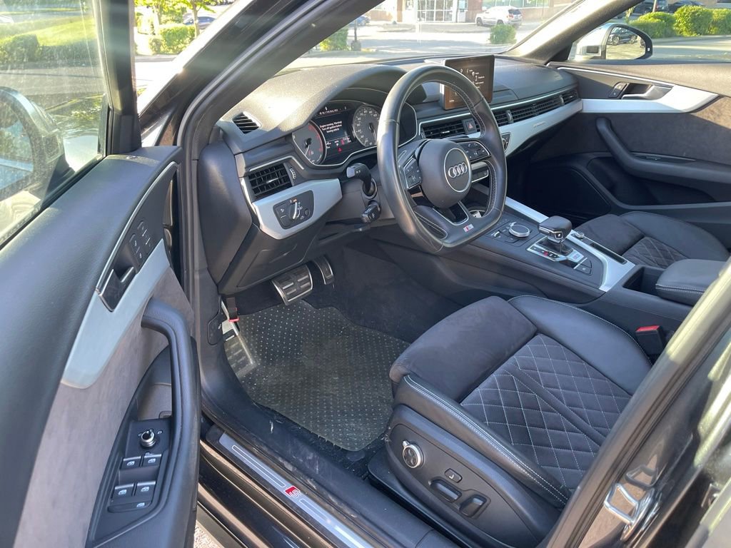 Used 2019 Audi S4 Premium w/ Convenience Package AWD/4WD image 5