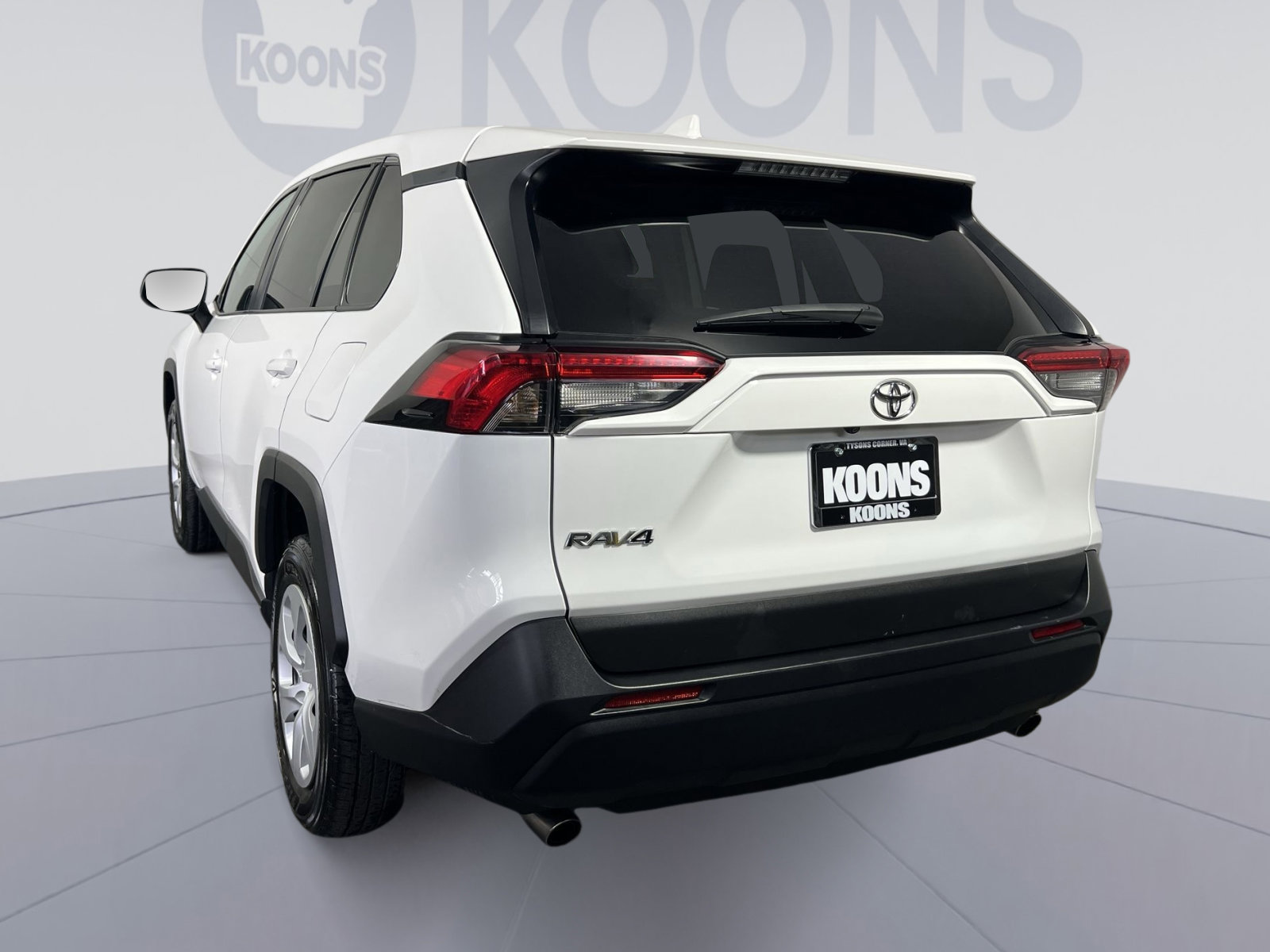 Used 2024 Toyota RAV4 LE image 4