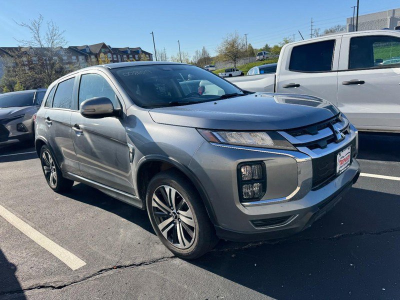 Used 2022 Mitsubishi Outlander Sport SE image 3