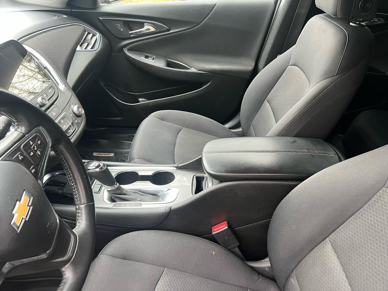 Used 2016 Chevrolet Malibu LT FWD image 29