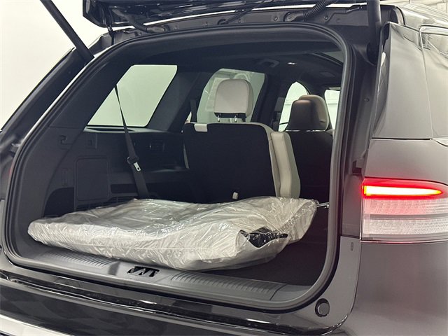 New 2026 Lincoln Aviator Black Label w/ Dynamic Handling Package image 8