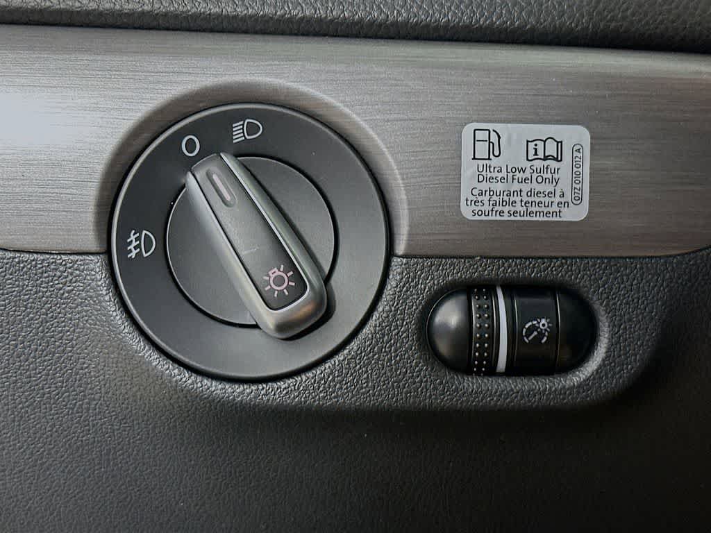 Used 2014 Volkswagen Jetta TDI FWD image 26