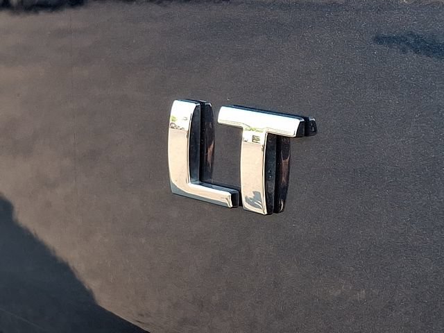 Used 2023 Chevrolet Traverse LT AWD/4WD image 32