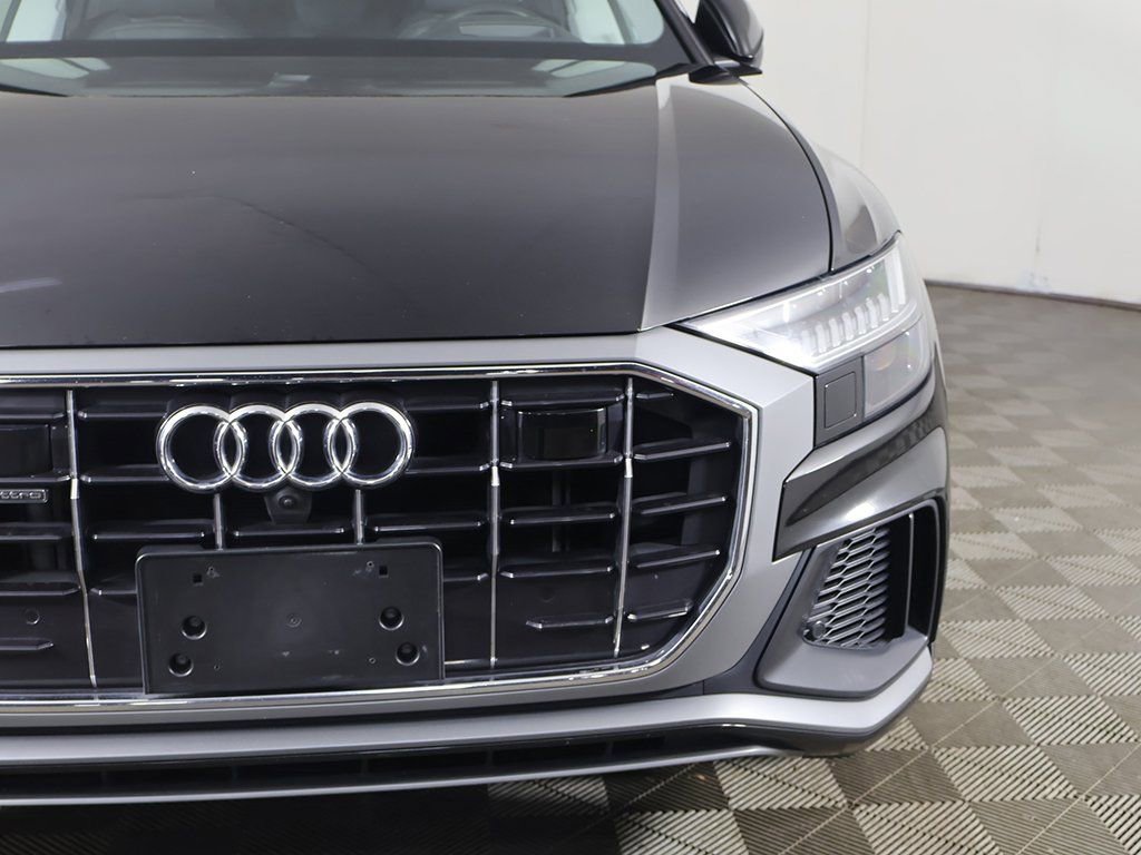 Used 2023 Audi Q8 Prestige w/ Prestige Package image 16