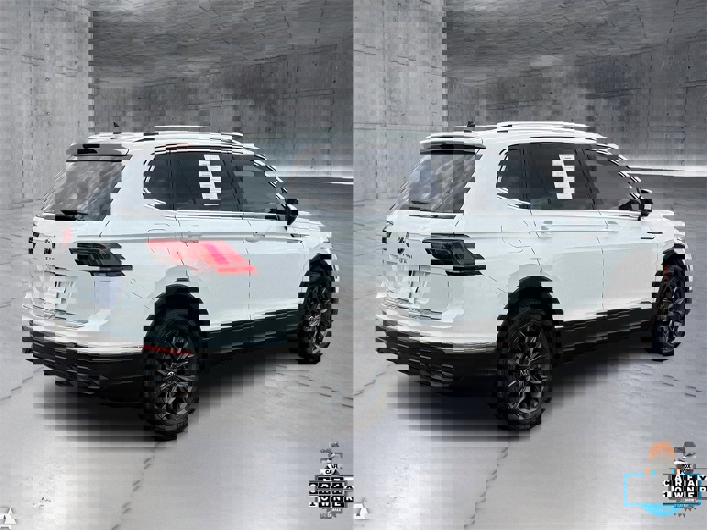 Used 2022 Volkswagen Tiguan SE image 7