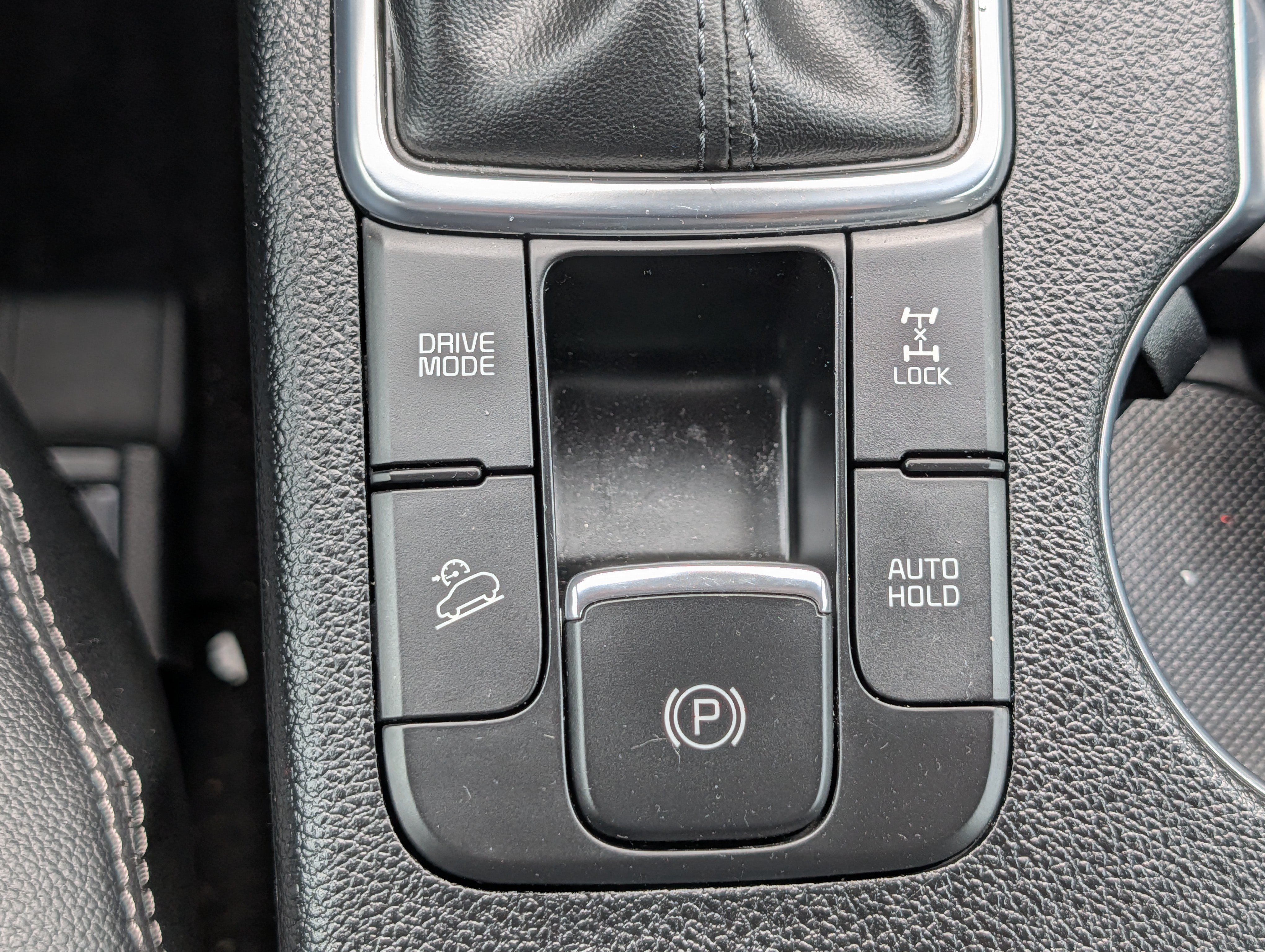 Certified 2022 Kia Sportage Nightfall Edition w/ Nighfall AWD Premium Package image 29