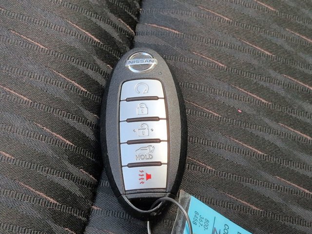 Used 2020 Nissan Rogue SV FWD image 30