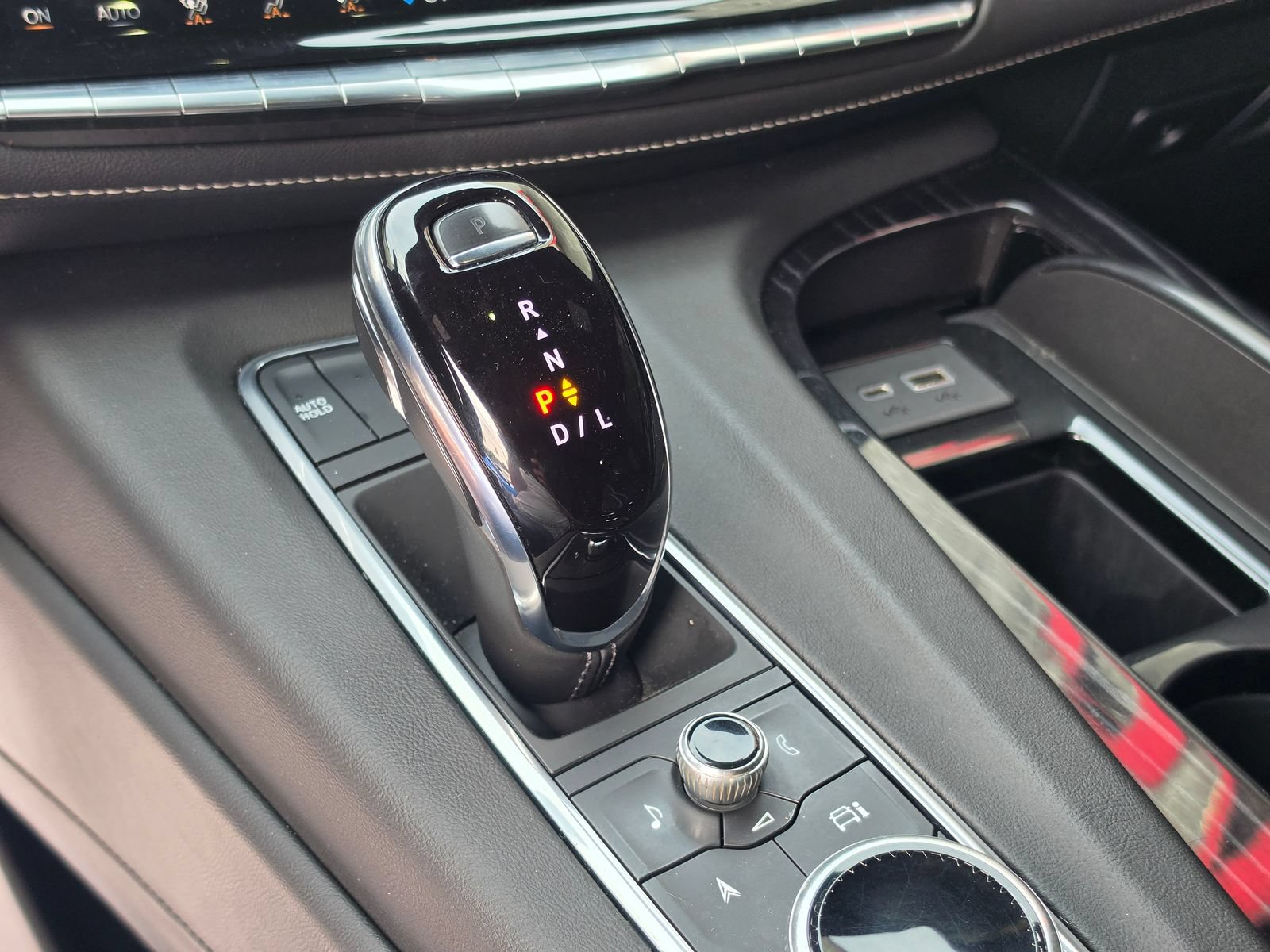 Used 2021 Cadillac Escalade Sport w/ Driver Assist Tech Package AWD/4WD image 16