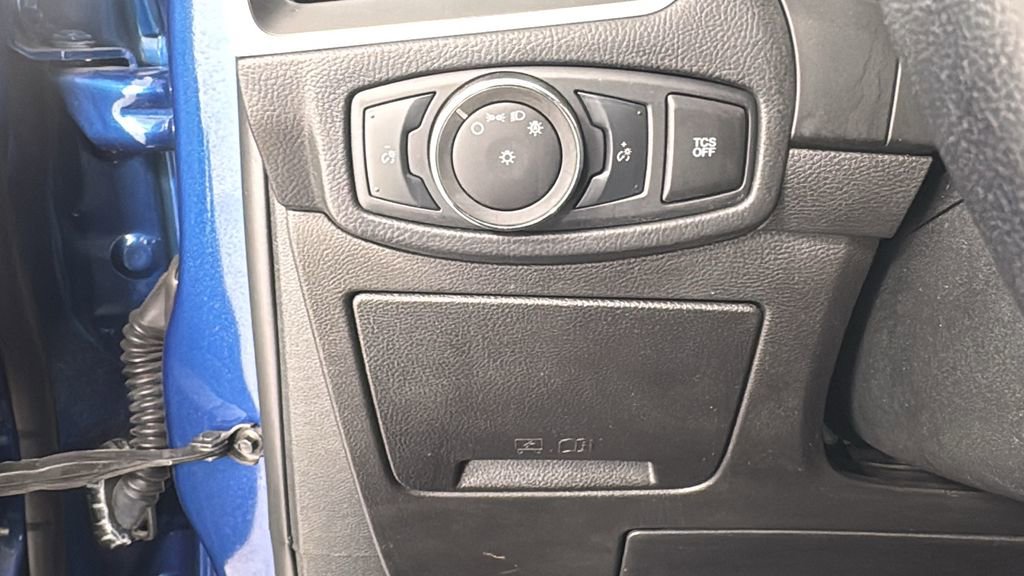 Used 2023 Ford Edge SEL image 34