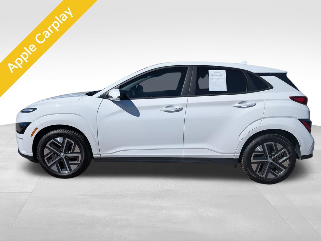 Used 2023 Hyundai Kona SE w/ Cargo Package image 2