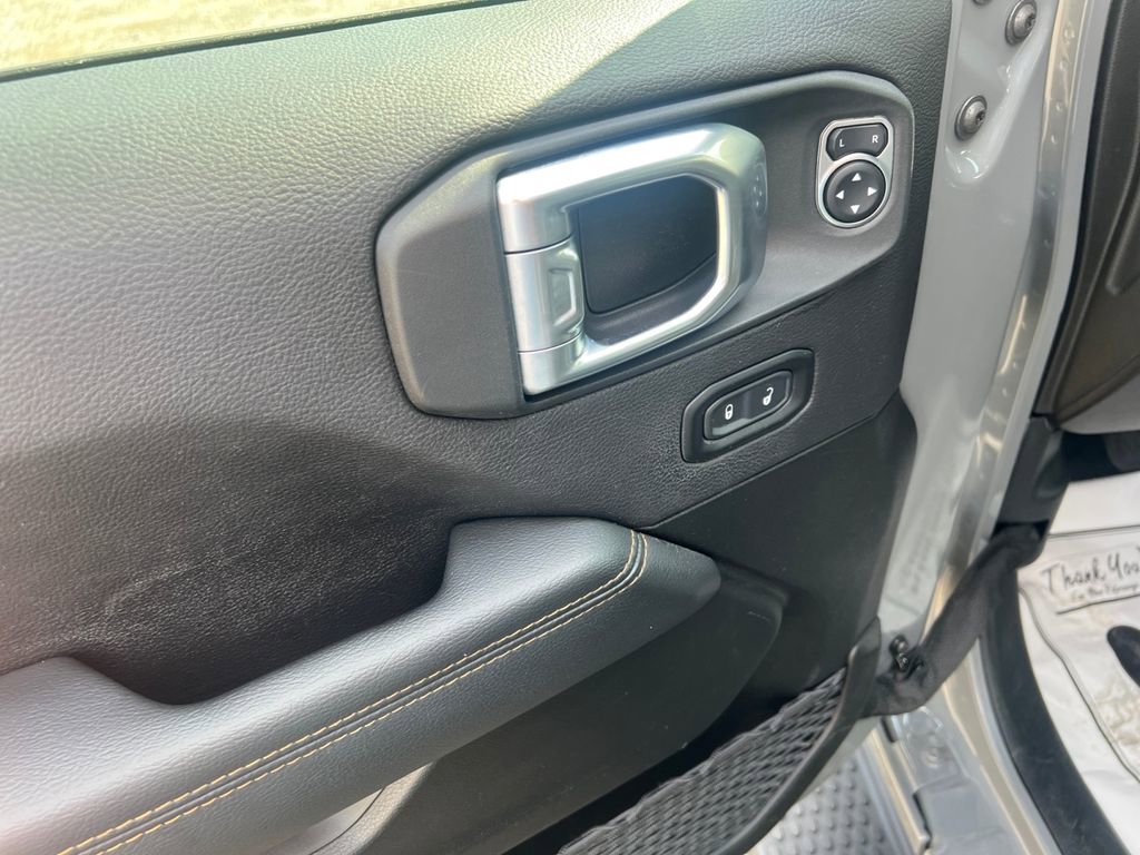 Used 2022 Jeep Wrangler Unlimited Sahara image 14
