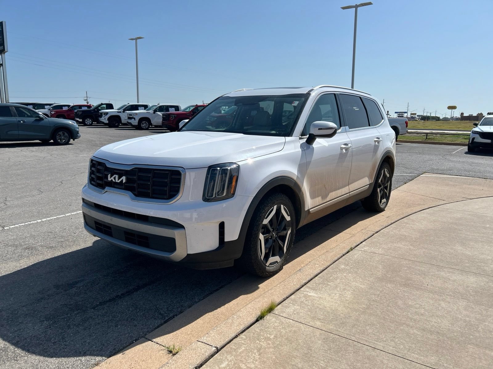 Used 2023 Kia Telluride S w/ S Sunroof Package AWD/4WD 360° Tour