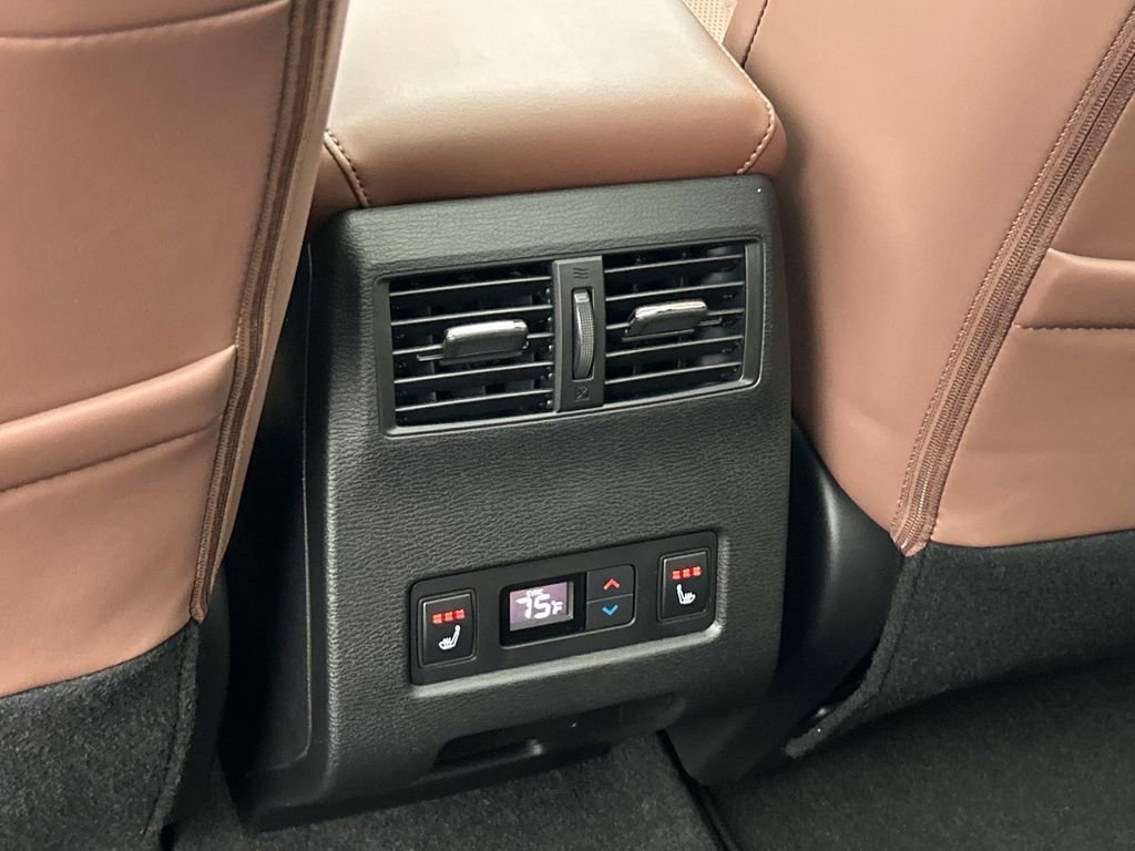 New 2026 Mitsubishi Outlander AWD image 18