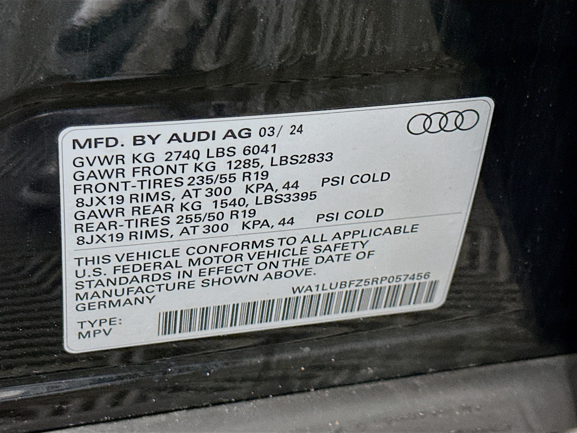 Used 2024 Audi Q4 e-tron Premium Plus w/ Premium Plus AWD/4WD image 12