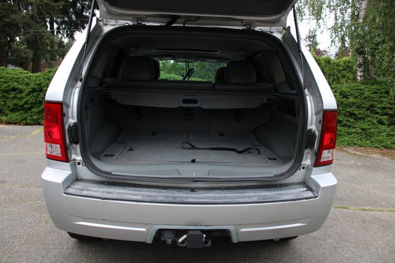 Used 2007 Jeep Grand Cherokee Laredo RWD image 16