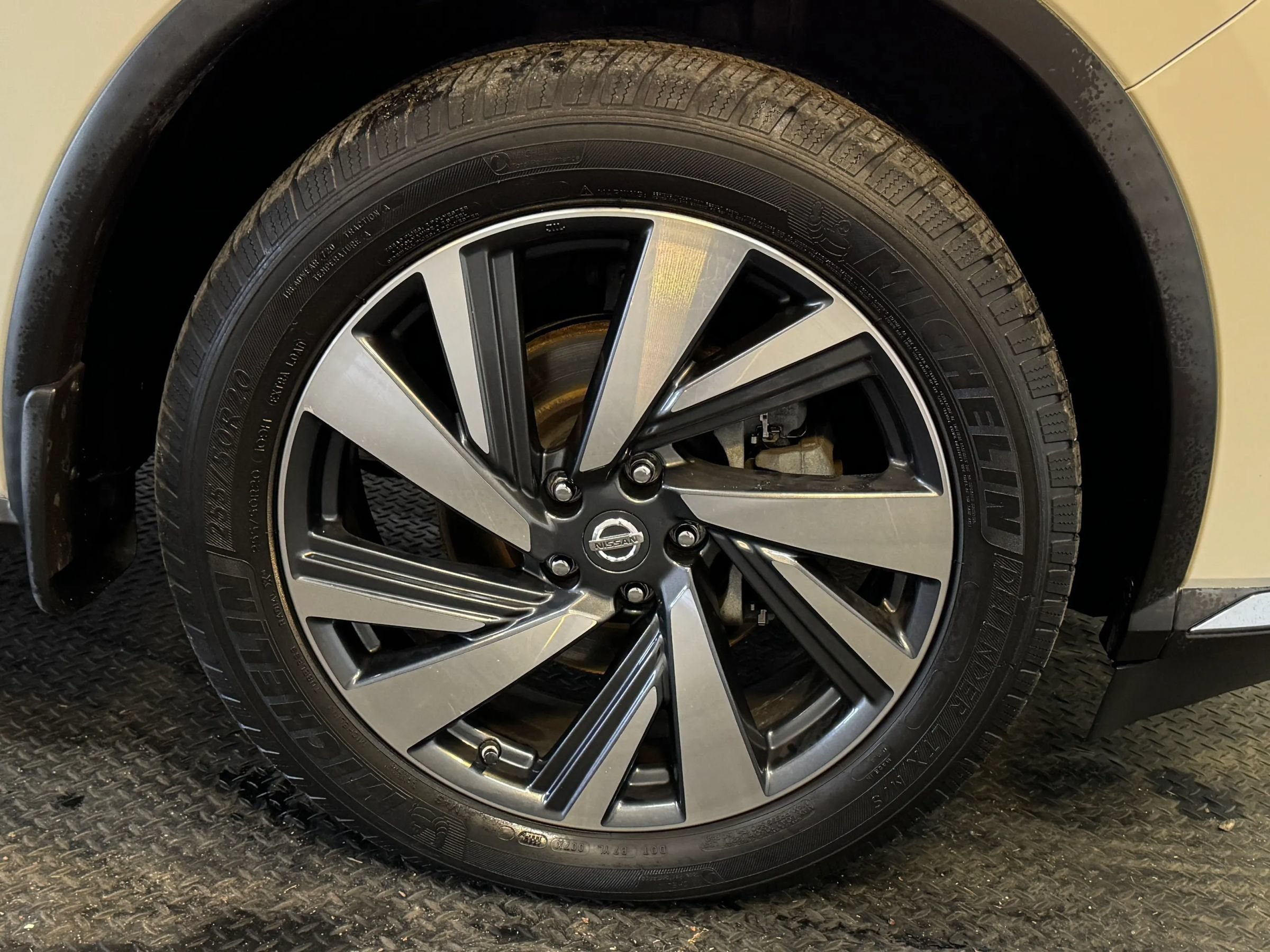 Used 2017 Nissan Murano Platinum w/ Platinum Technology Package AWD/4WD image 10