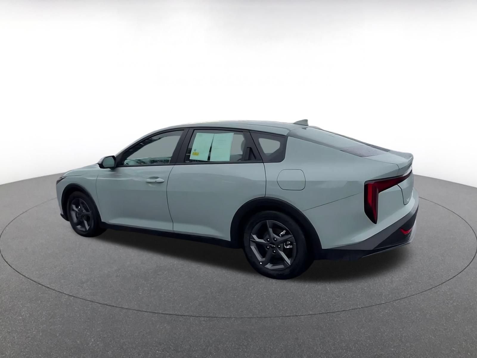 Used 2026 Kia K4 FWD image 9