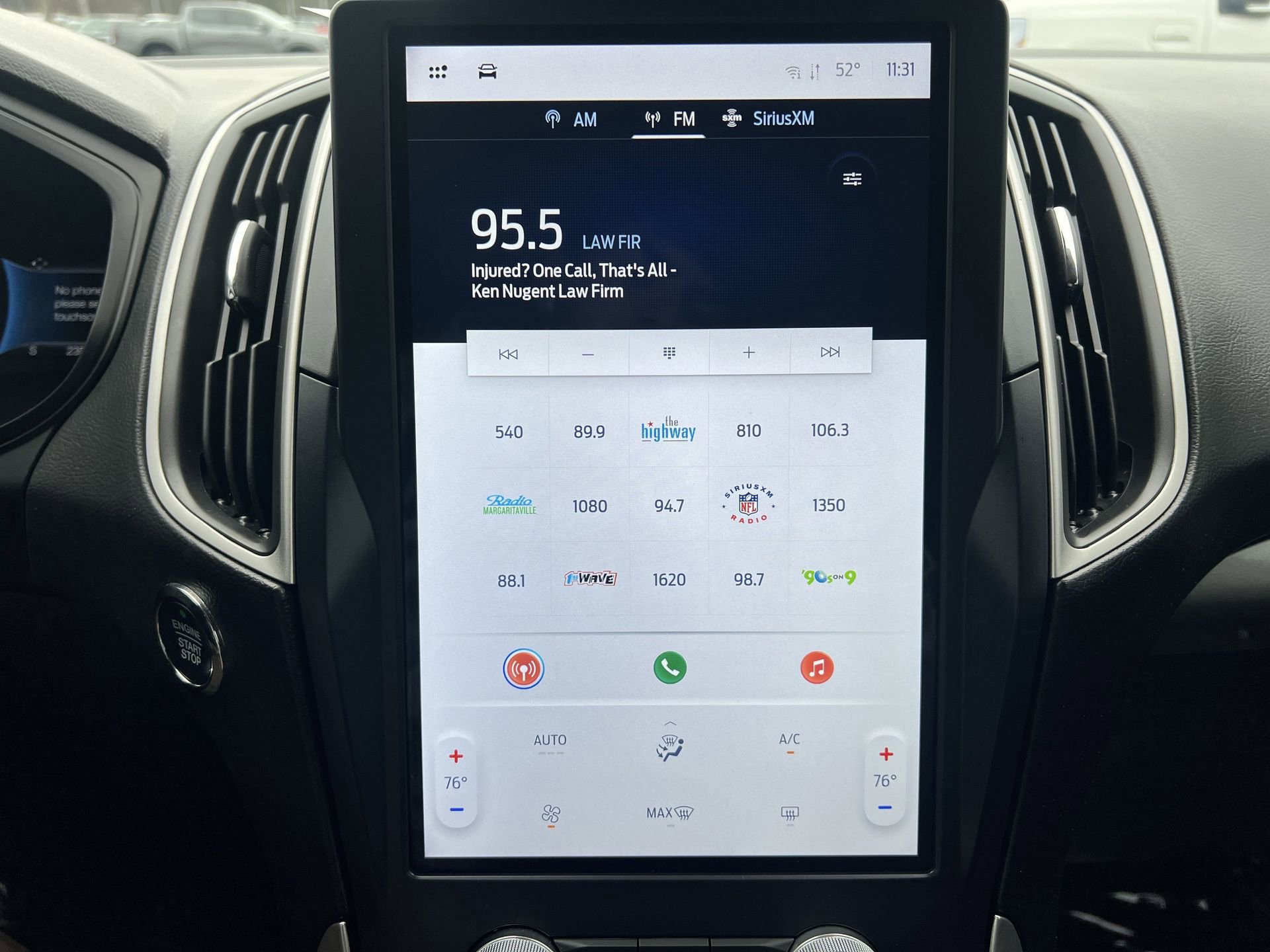 Certified 2023 Ford Edge SE w/ Black Appearance Package image 7