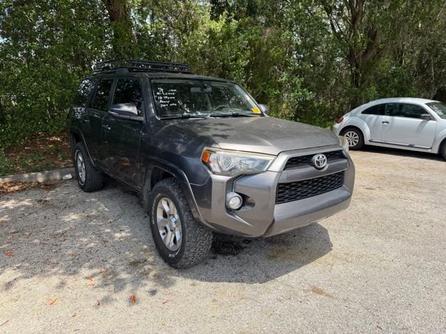 Used 2018 Toyota 4Runner SR5 Premium AWD/4WD image 2