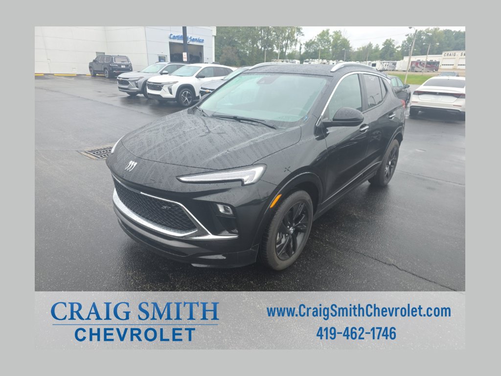 Used 2024 Buick Encore GX Sport Touring FWD image 1
