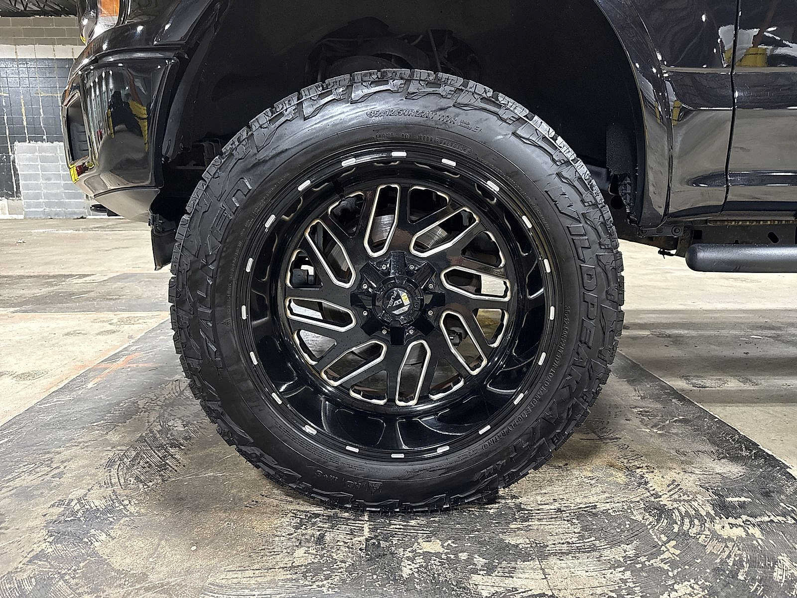 Used 2019 Ford F150 XLT w/ Equipment Group 302A Luxury AWD/4WD image 10