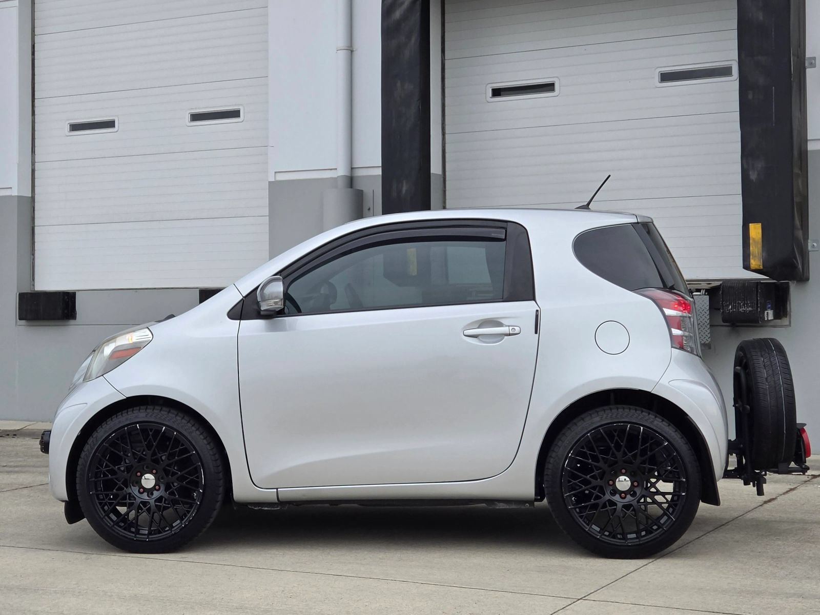 Used 2012 Scion iQ w/ Rear Speaker Pkg FWD image 5