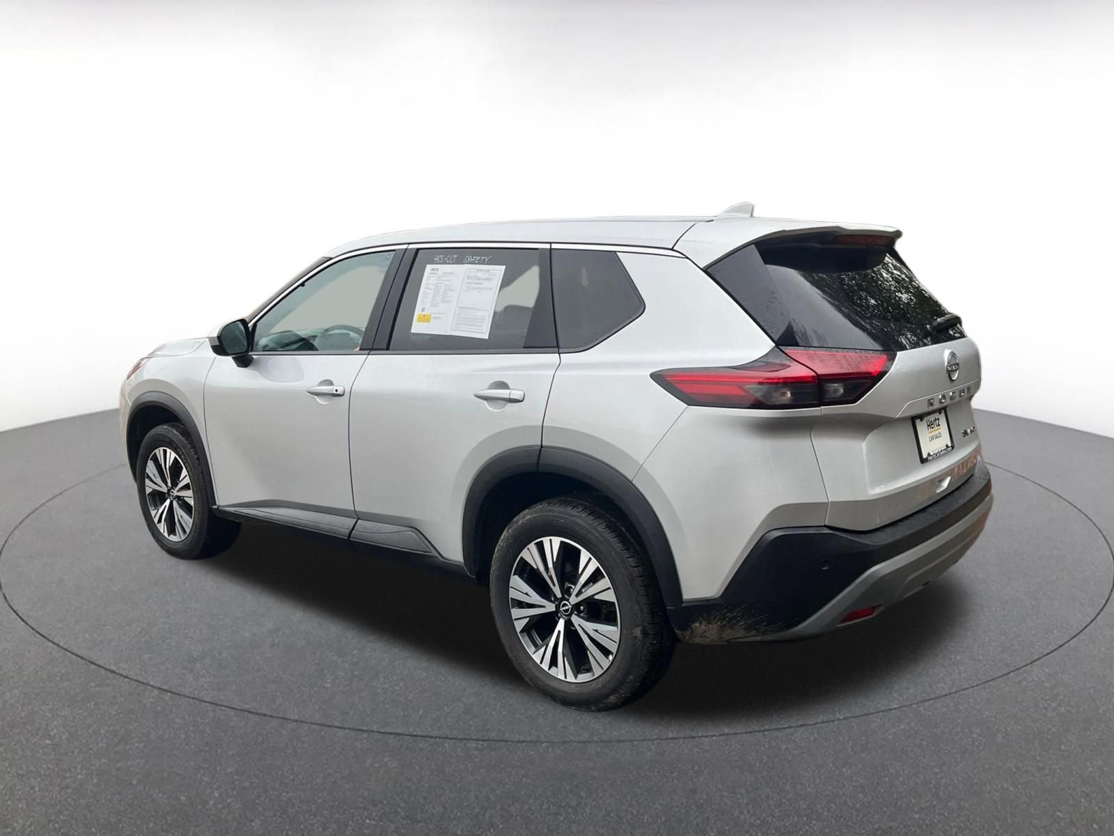 Used 2023 Nissan Rogue SV image 11