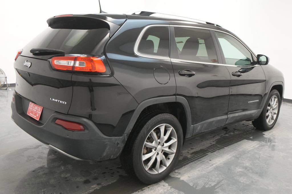 Used 2018 Jeep Cherokee Limited image 9
