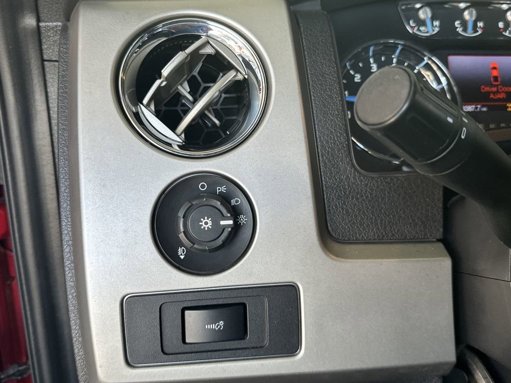Used 2013 Ford F150 Lariat w/ Luxury Equipment Group AWD/4WD image 19